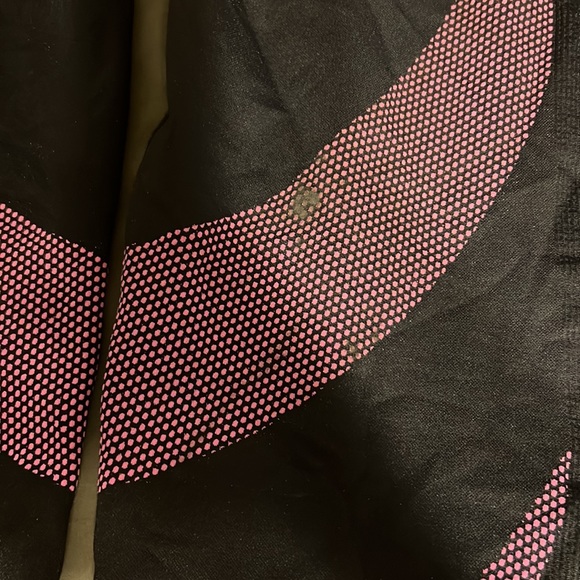 Pink - Picture 3 of 3